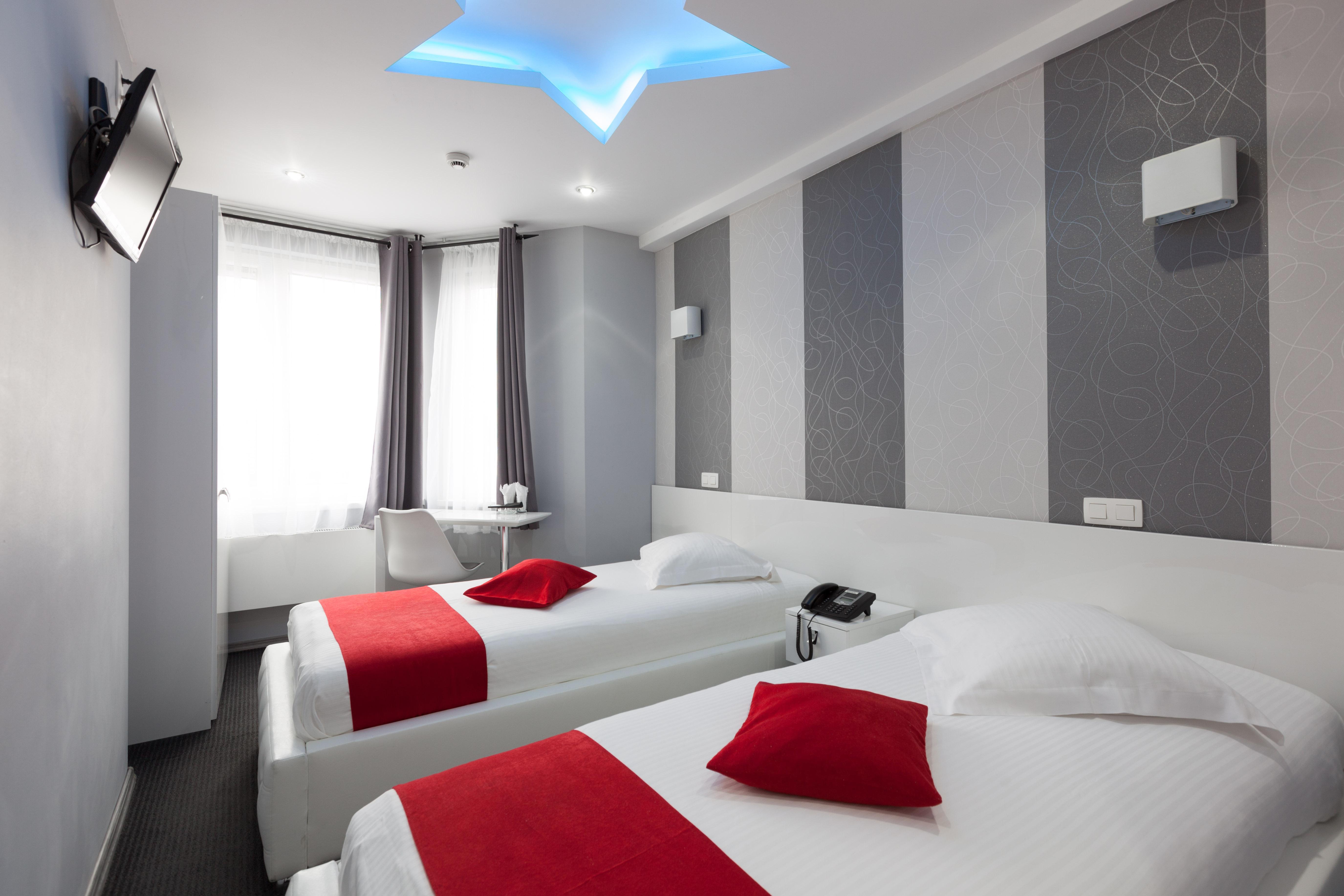 דילבק Hotel Phenix מראה חיצוני תמונה