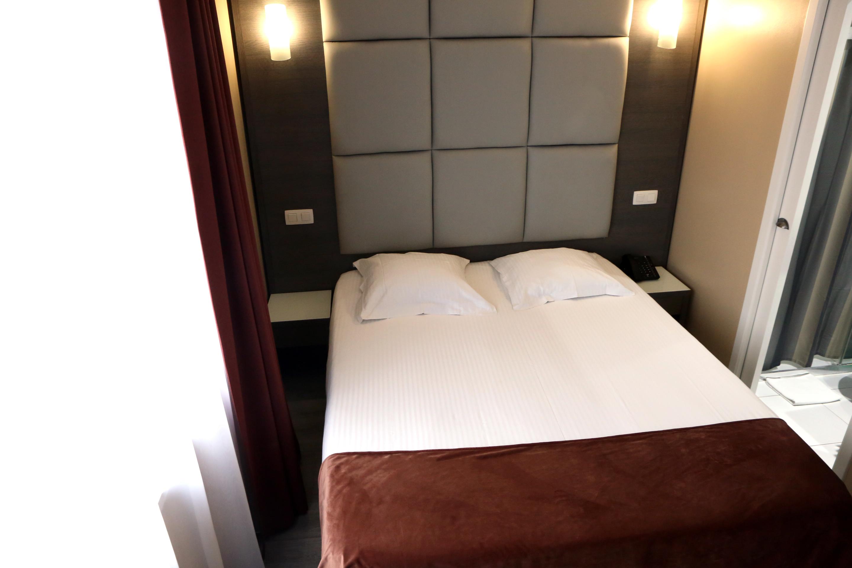 דילבק Hotel Phenix מראה חיצוני תמונה