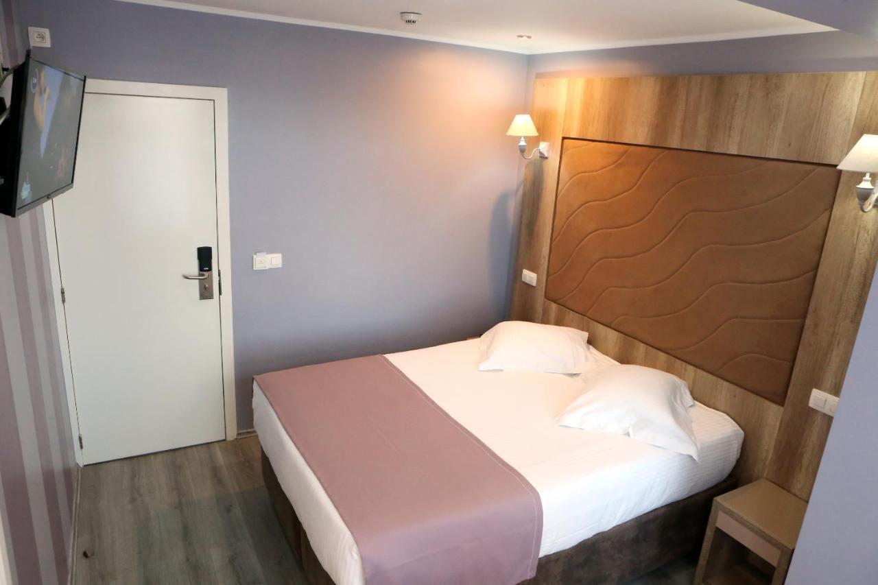 דילבק Hotel Phenix מראה חיצוני תמונה